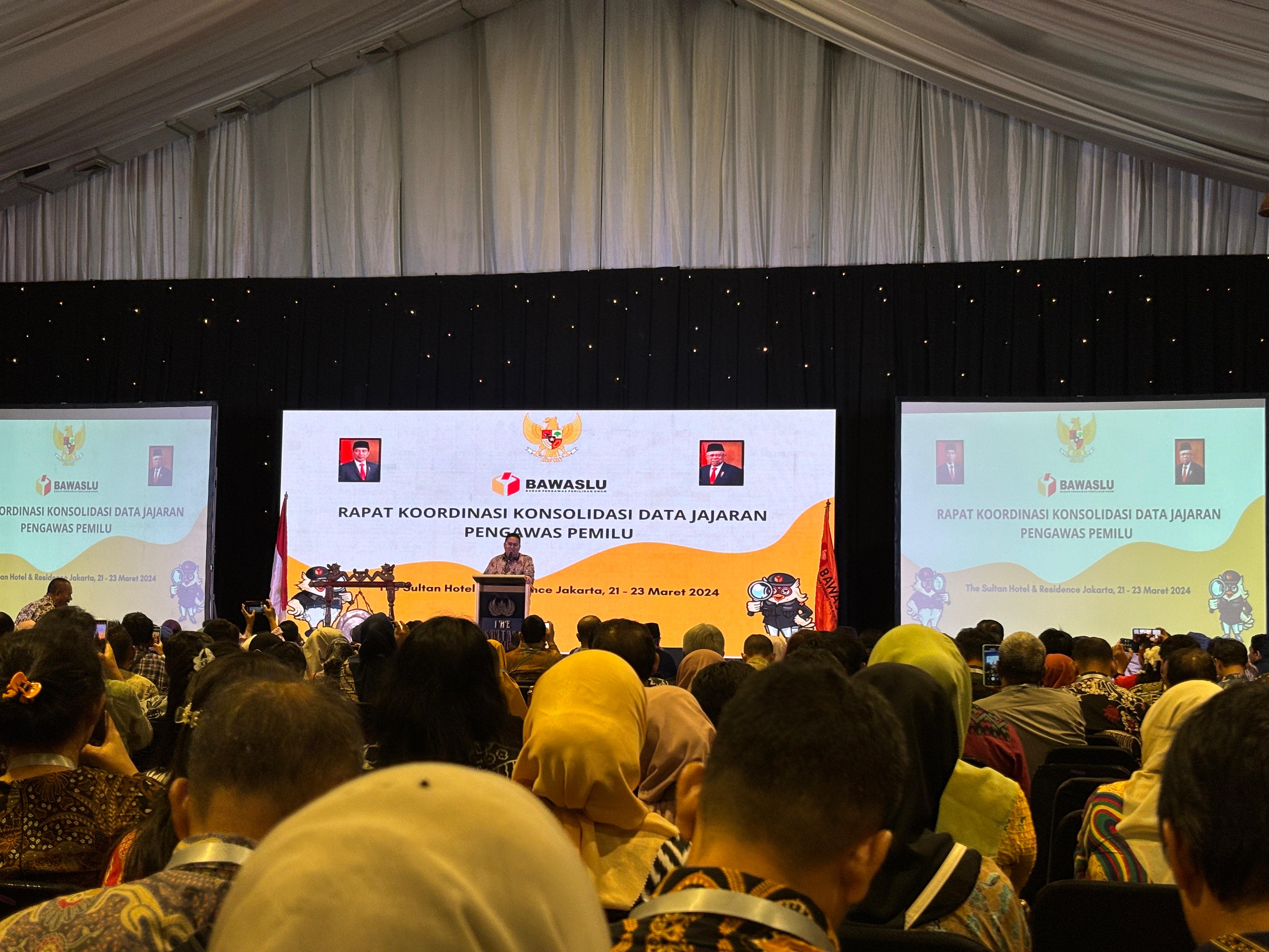 Ketua Bawaslu RI, Rahmat Bagja saat menyampaikan sambutan